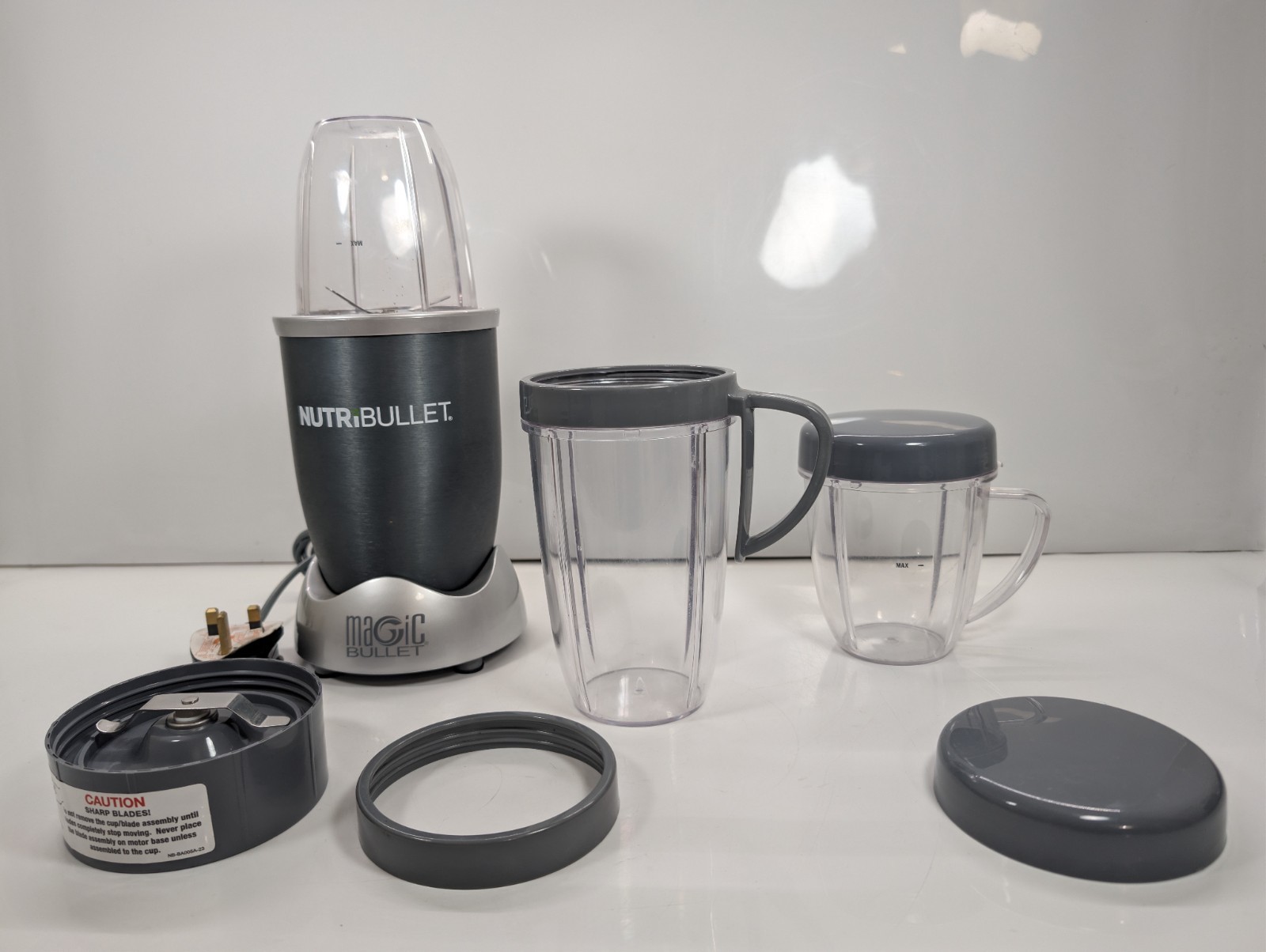 Nutribullet Magic Bullet Blender Set with Jars and Lids In VGC Working Order