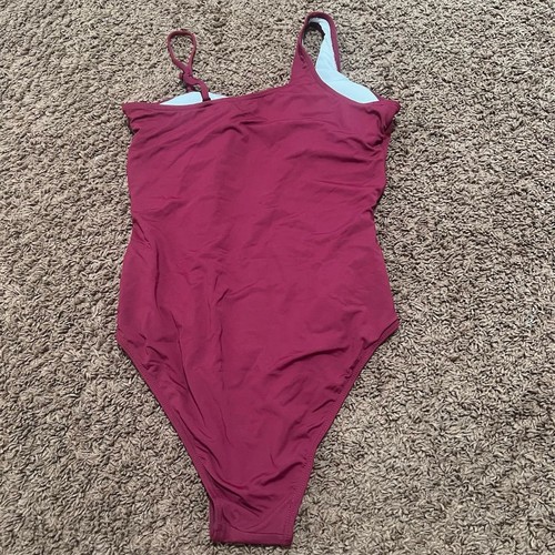 Traje de baño Tempt Me de una pieza para mujer talla grande rojo cuello redondo acanalado liso nuevo con etiquetas - Imagen 4 de 8