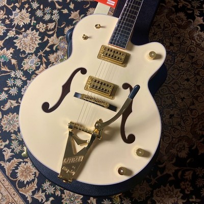 Gretsch G6136-1958 Stephen Stills Signature White Falcon Bigsby