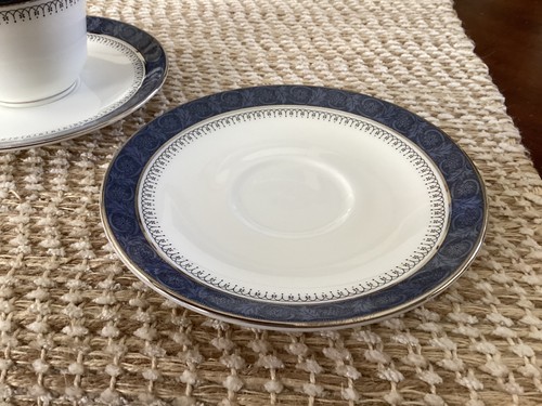 Royal Doulton Sherbrooke (2) Kaffee Tee Tassen und Untertassen Neuwertig - Bild 3 von 4