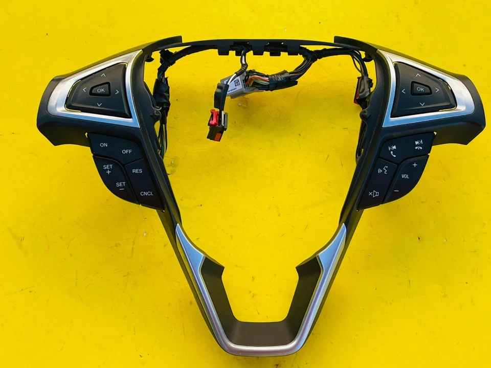 Interruptor de controle de cruzeiro volante Ford Fusion 2013-2016 fabricante de equipamento original DG9T-9E740-DBW - Imagem 2 de 4