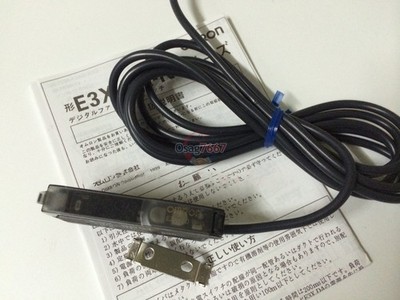 NEW ONE   optical fiber amplifier E3X-SD51 #yi