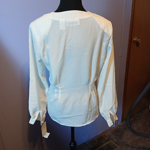 Blusa Christie and Jill Marfil Botones Cubiertos Nueva Con Etiquetas Bordado Femenino - Imagen 10 de 10