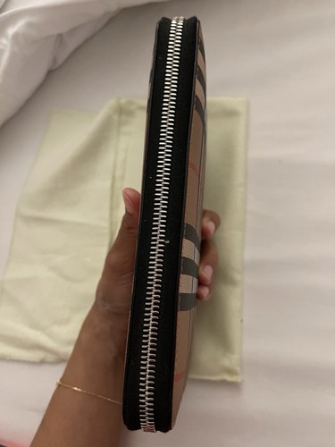 Burberry Karierte Geldbörse mit Reißverschluss und Staubbeutel :) - Gebraucht :) - Bild 4 von 10