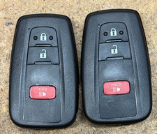 LOT OF 2 OEM TOYOTA KEY FOB LOT KEYLESS ENTRY  HYQ14FLA