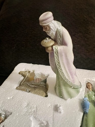 Hawthorne Village Heavenly Blessings Christmas Tree Nativity Collection #A8886 - Picture 6 of 15