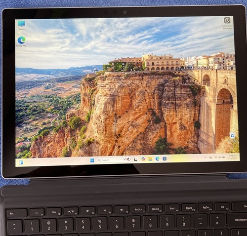 Microsoft Surface Pro 5 1796 i7-7660U , 16GB Ram , 512 GB SSD #261 - Picture 6 of 10