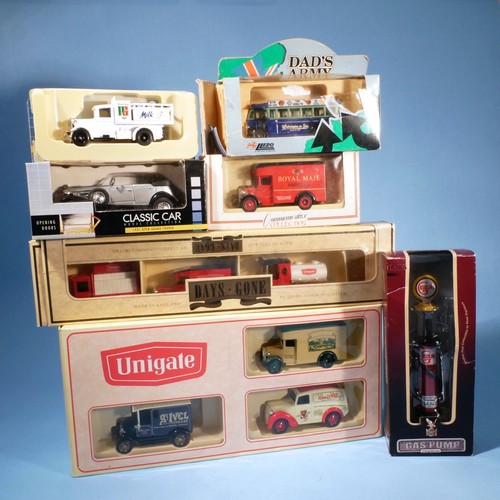 LLedo Dads Army/PG Tips/Royal Mail/Unigate/Days Gone London Limited/Classic Car - Imagen 13 de 24