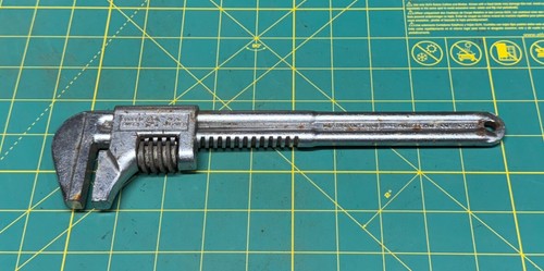 Vintage Diamond Tool & Horseshoe Co. C-711 Monkey Schraubenschlüssel 10,5" verstellbar Rohr