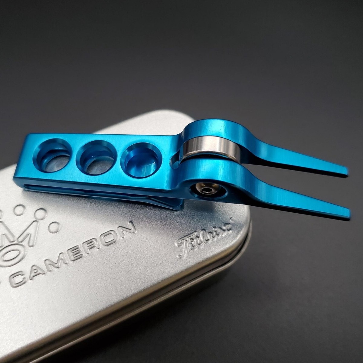SCOTTY CAMERON BLUE ROLLER PIVOT TOOL | eBay