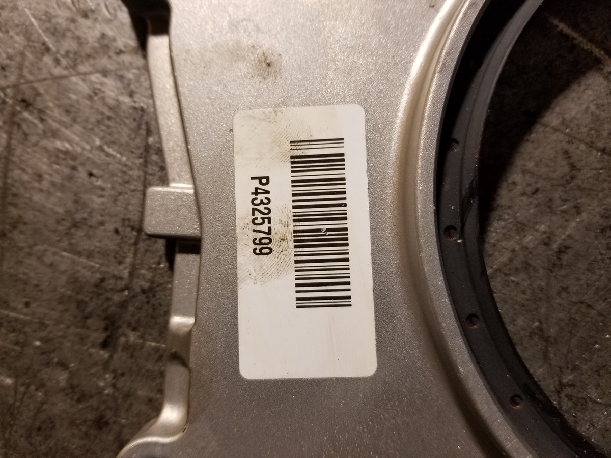 4325799 5.0L CUMMINS TITAN XD REAR MAIN SEAL RETAINER 12297-1CA0A 