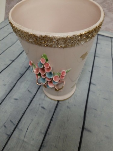 Lefton China - Vintage Pink Vase with Raised Flowers 1 - Picture 10 of 11