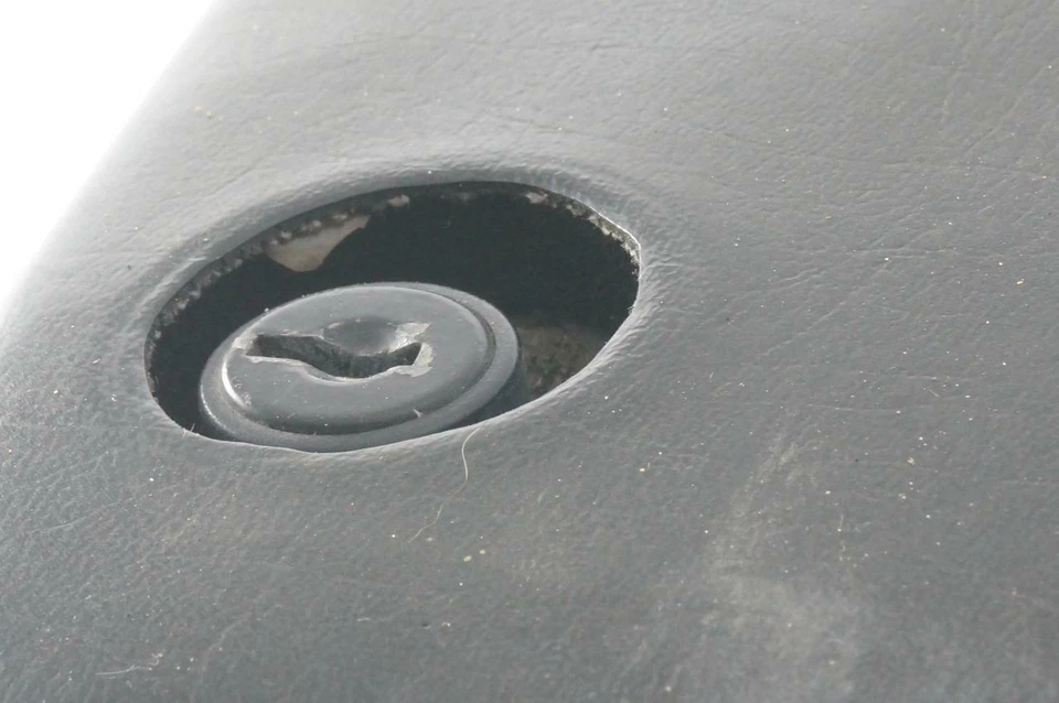 RARO! Reposabrazos de almacenamiento consola central BMW Heyco 84-91 318i 325e 325i 325ix Foto 3 de 4