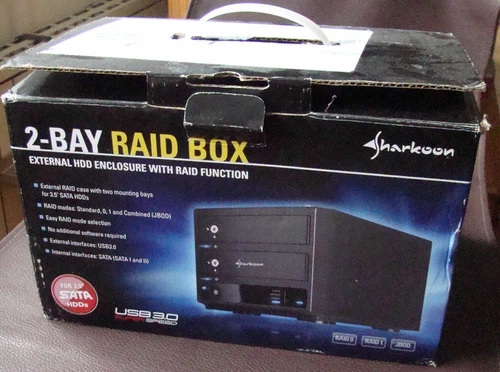 Sharkoon 2-Bay Raid Box NAS Server inkl. Zubehör und Anschlusskabel-Verpackung