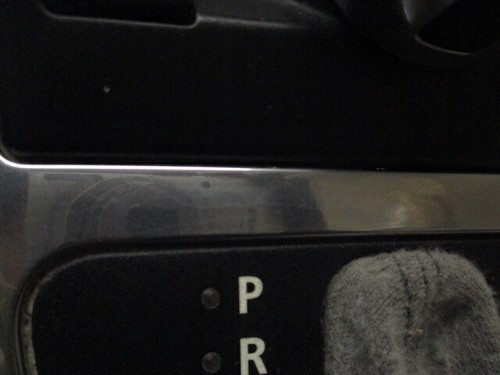 08 to 12 Land Rover LR2 Shift Shifter Bezel, DSC Traction Switch, Boot OEM - Foto 3 di 11