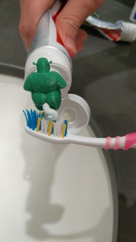 Shrek Pooping Toothpaste Topper | 11 MILLION views | original #1 product Shrek Pooping Toothpaste Topper | 11 MILLION views | original #1 product