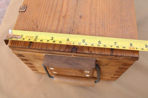 L68- CASSA MILITARE NATO - LEGNO MANICO MUNIZIONE MILITARIA BOX CERNIERA ARREDO - Foto 11 di 12