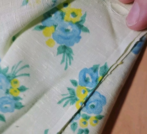 Vntg Sewing Fabric Blue Cabbage Roses Nubby Texture Cotton Yellow Green 31x45" - Picture 5 of 6