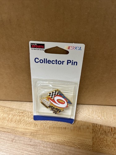1999 Mark Martin #6 Vintage Collector Pin Sealed. Box 64 - Picture 2 of 7