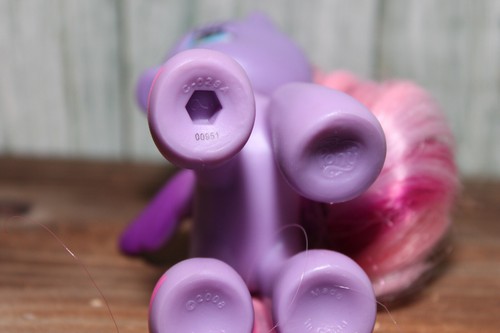 My Little Pony Star Song G3.5 Purple Pegasu 2009 Hasbro - Picture 7 of 10
