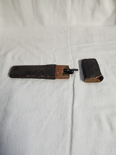 Embossed Vintage Straight Razor With Case Detroit MI Beautiful - Picture 16 of 18