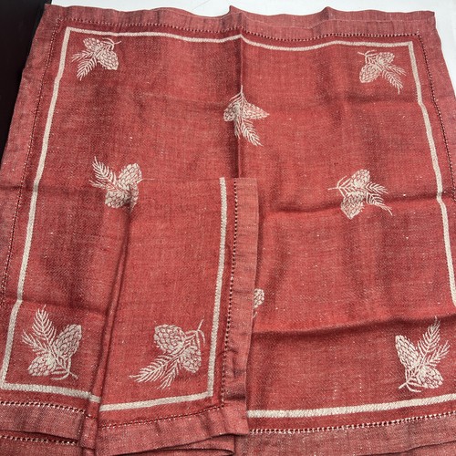Williams-Sonoma Russia Linen Napkins Red Jacquard Pine Cones Vtg Set Of 4 - Afbeelding 1 van 8