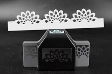 EK Success Large Deep Edge Punch Flower Burst Border 1 1/4” RARE