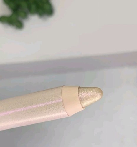 GIRLACTIK 3-in-1 Lip Sparkle Balm shade Twinkle Full Size Retails for $20 - Picture 4 of 4