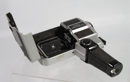 Cámara fotográfica compacta vintage Yashica Super YXL 1,1 8 mm alimentada por batería - Imagen 3 de 8