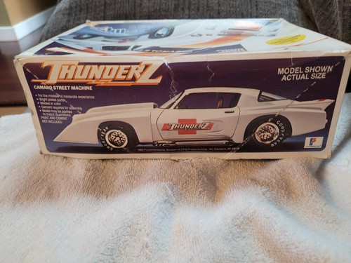 VINTAGE MODEL-MPC 1982 #1-0821 THUNDER Z Camaro Model kit Builder w/box - Picture 5 of 14