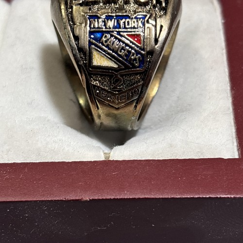 1994 Brian Leetch New York Rangers Replica Stanley Cup Ring w/ Display Box - Picture 5 of 8