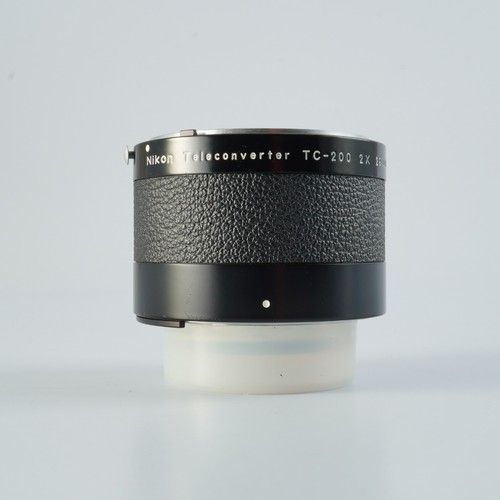 EXCELLENT Nikon TC-200 2x TeleconverterTeleconverter - Picture 8 of 16
