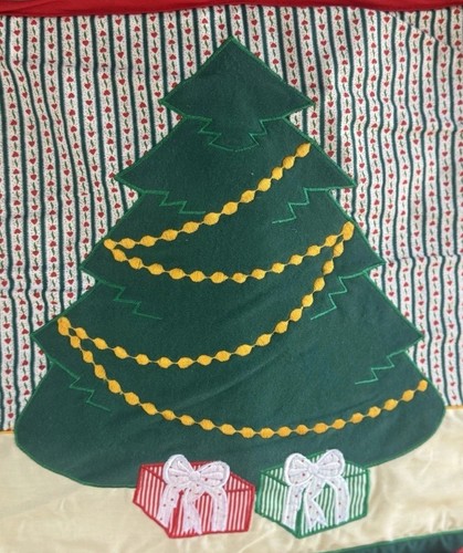 VTG 1980s Christmas Advent Countdown Calendar with 24 Cloth Decorations! - Picture 6 of 7