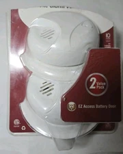 2x First Alert  Smoke Alarm Battery Operated Model SA300 - New Open Box 