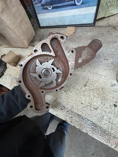 TRW FP1554  NEW  WATER PUMP  9W. 368 425 CADILLAC - Bild 3 von 5