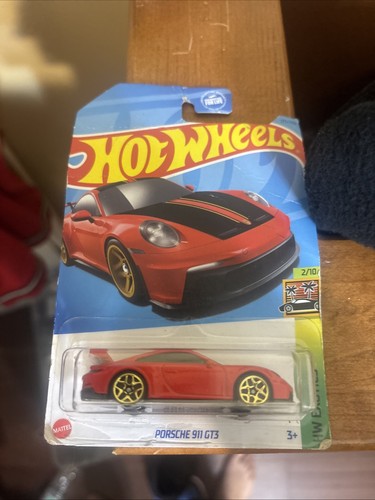 Hot Wheels 2022 HW Exotics 2/10 Porsche 911 GT3 1:64 Red