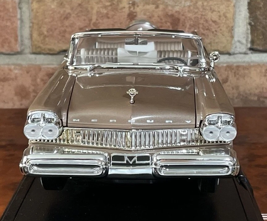 1957 MERCURY TURNPIKE CRUISER 1:18 SCALE ROAD SIGNATURE TAN - Image 3 of 4
