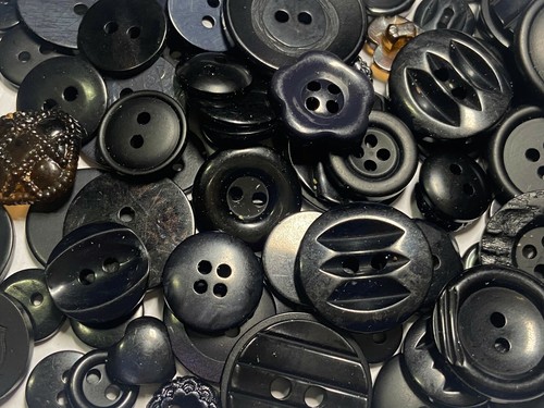 New! Mixed Lot Of BLACK Premium Buttons All Sizes For Embellishments - Picture 5 of 5
