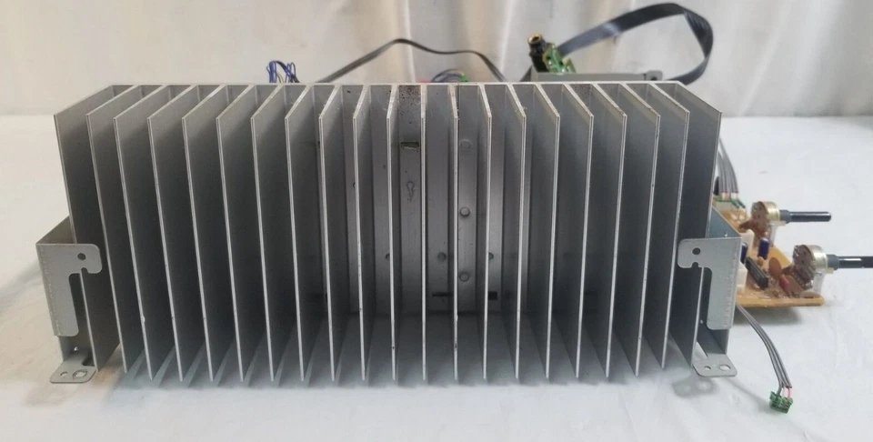 JVC RX-817VTN Stereo Receiver MAIN BOARD w Speaker Inputs - Image 4 of 4