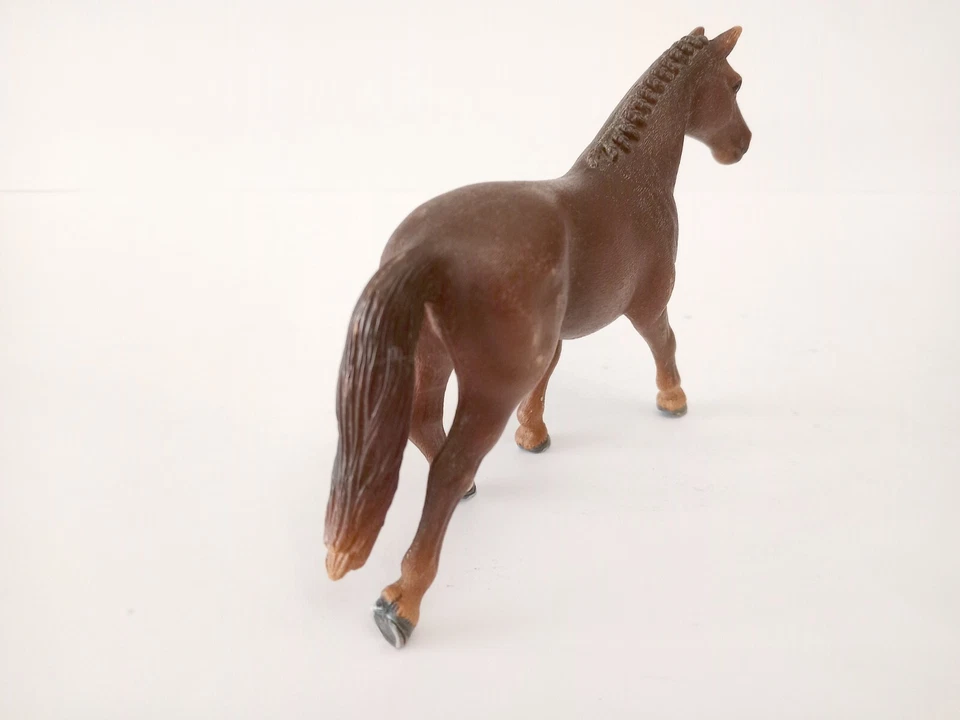 Schleich Horse Hannover Mare 13729 2013 Very Collectable - Imagen 2 de 4