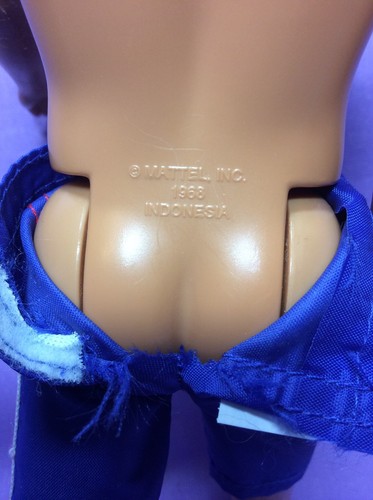 L4) 1990 Surfer Style Ken mit Original Halskette/Shorts ? Guter Zustand Siehe Bilder - Bild 9 von 9