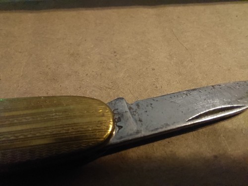 Vtg Imperial Prov RI USA Folding Pocket Knife 2-3/4” Gold Scroll 2 Blades - Picture 6 of 6