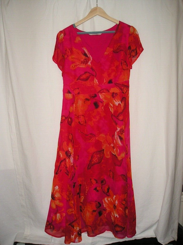 ladies Summer dress size 14 in red floral