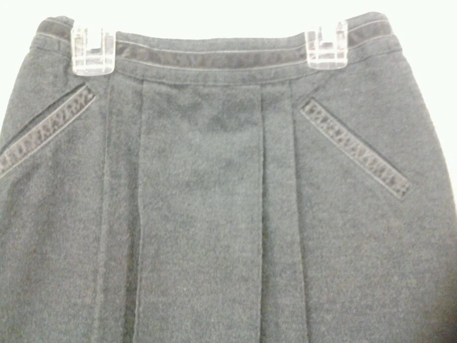  Linda saia cinza feminina em excelente estado usado NAUTICA tamanho 7 - Imagem 2 de 3