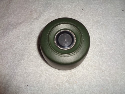 Mopar 1968-70 Green Plymouth Wood Wheel Horn Cap