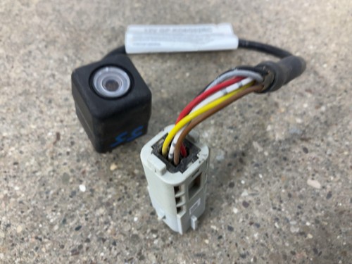 GM Backup Rear Camera for Parking Assist 2009-14 Tahoe Yukon Suburban Escalade - Picture 3 of 7