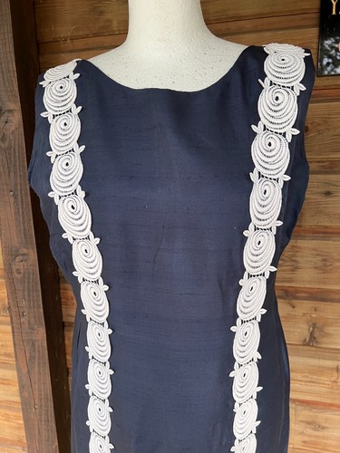 Superbe robe couture vintage en soie bleu marine , époque 1960, taille 42/44 - Imagen 2 de 6