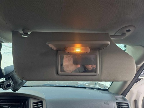 Used Right Sun Visor fits: 2006 Jeep Grand cherokee w/illumination Right Grade A - Picture 2 of 20