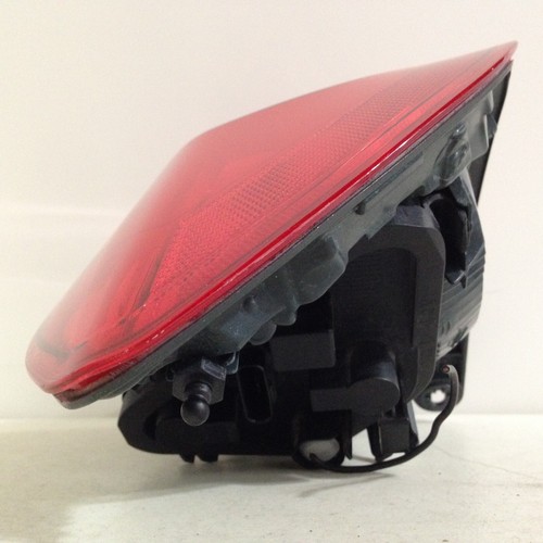 BMW F30 F80 320i 328i 335i 2012-2015 lado del conductor izquierdo PRElci luz trasera OE brillante - Imagen 7 de 10