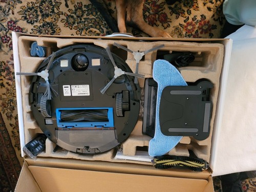 Lindhaus Robby Robot Vacuum Cleaner with Reactive AI and Intelligent Mopping - Picture 3 of 5